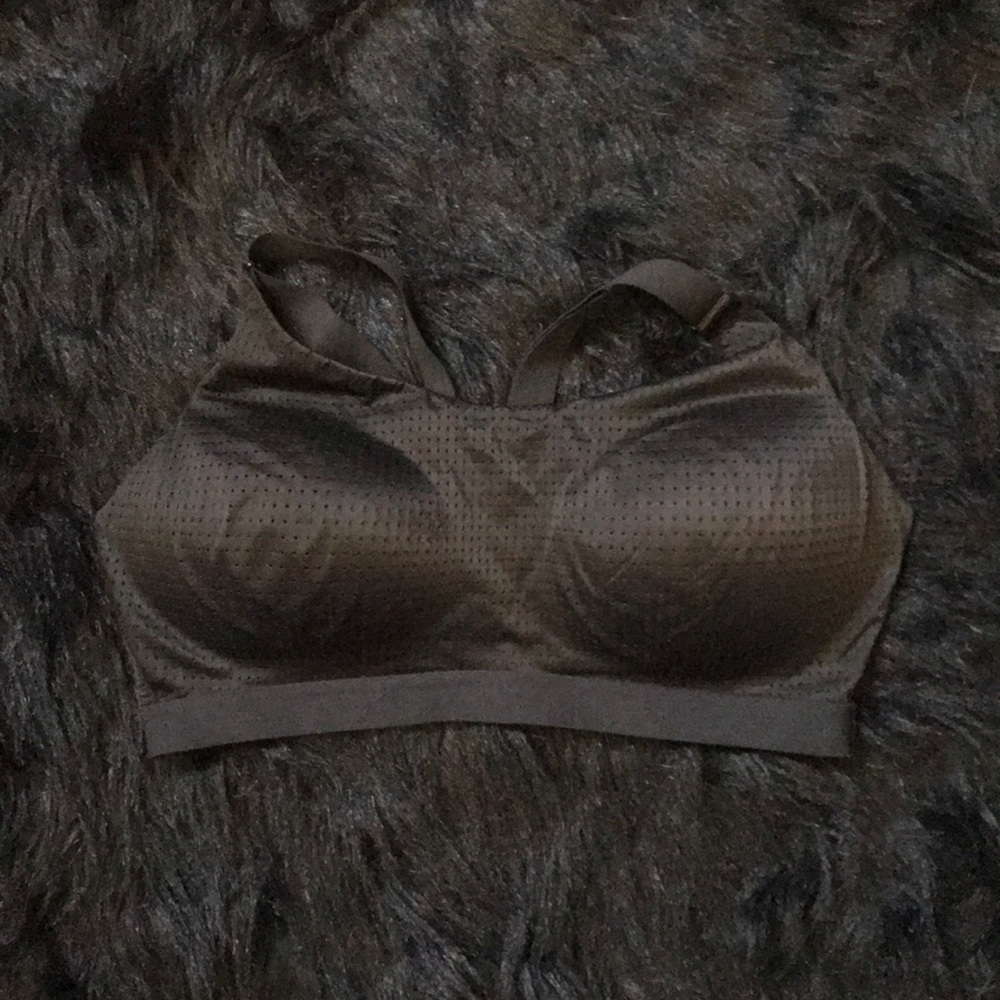 Victoria’s Secret Sport Lightweight Bra